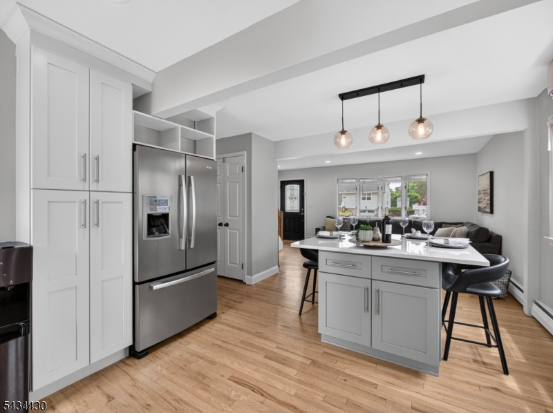 QUARTZ COUNTERS