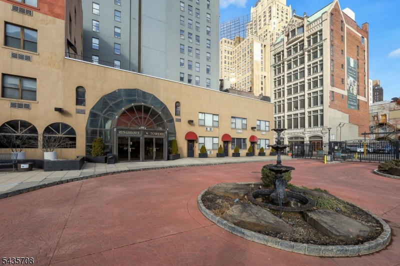 111 Mulberry St 3T