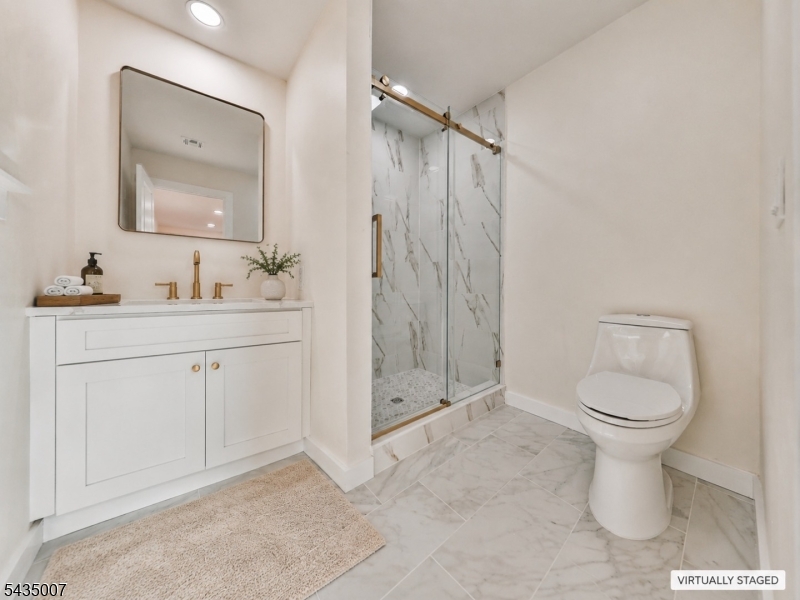 Bathroom Virtually staged
