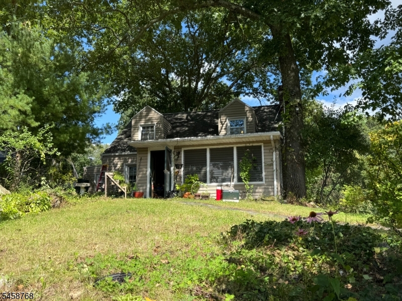 11 Skytop Rd
