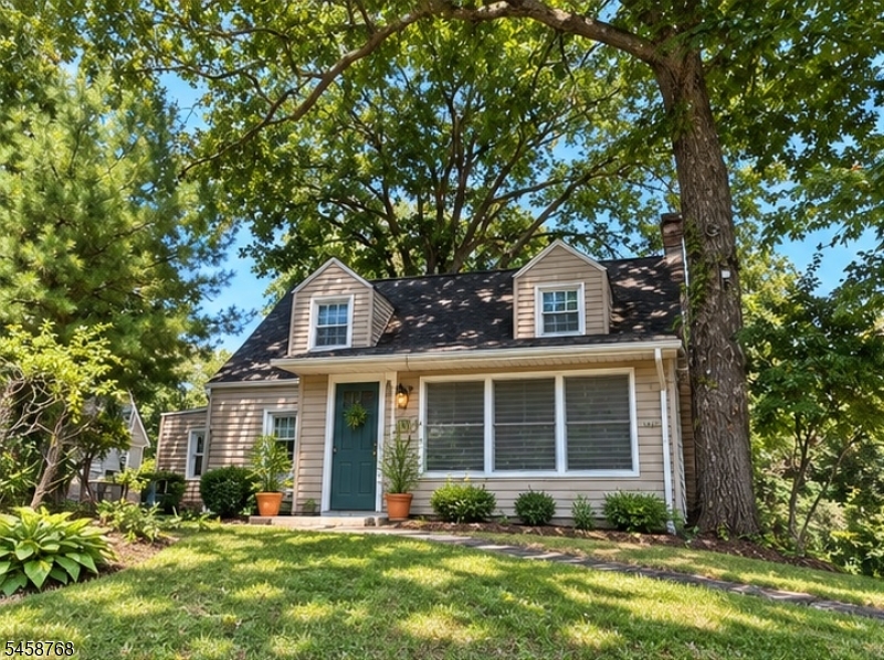 11 Skytop Rd