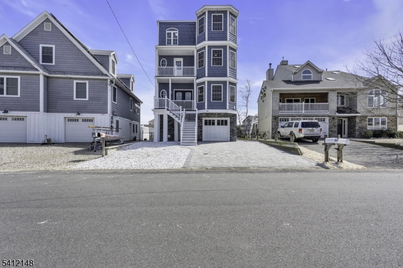 141 Vanard Dr