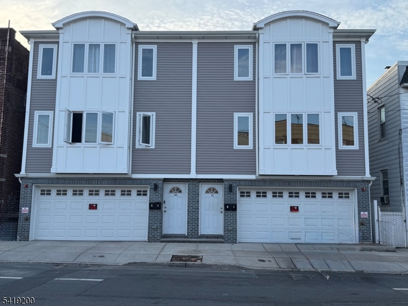 562 N 11Th St, Newark City, NJ 07107 Listing Photo  0