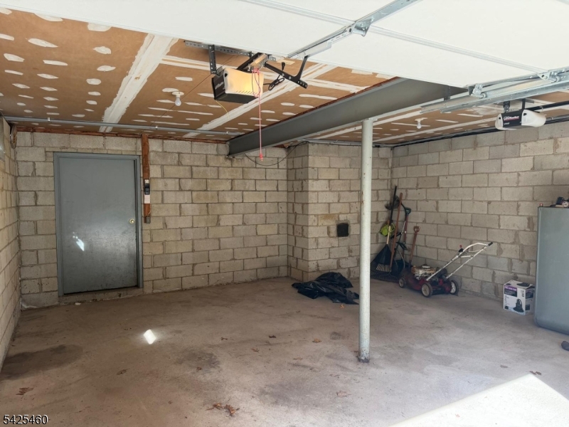 2 Car Garage