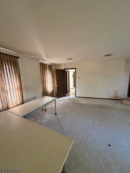 Extra Bedrrom/ Family Room