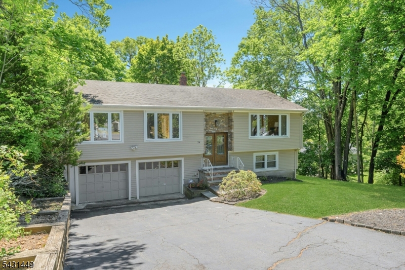 2-Car Garage
