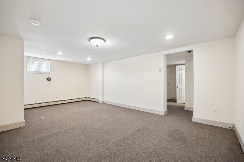 Large family rm/ office
