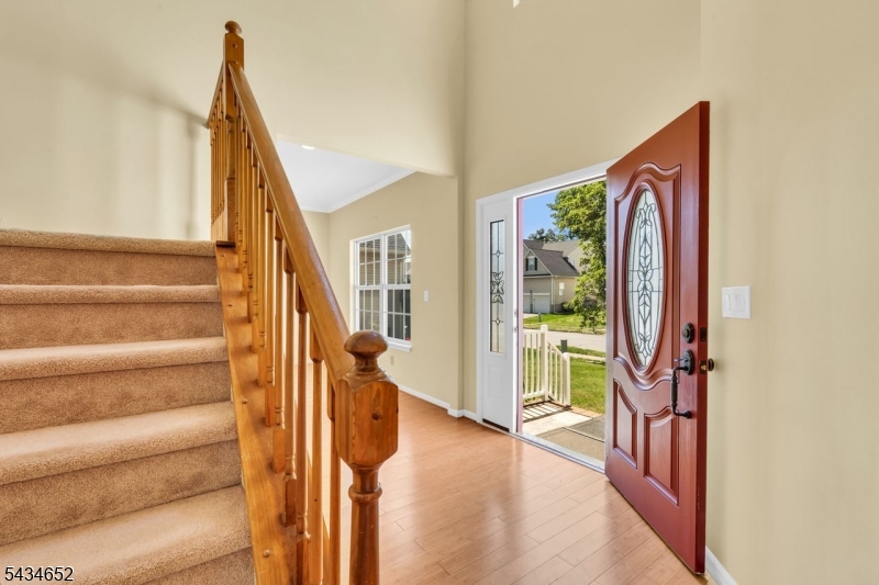 Stairs to 2nd Level