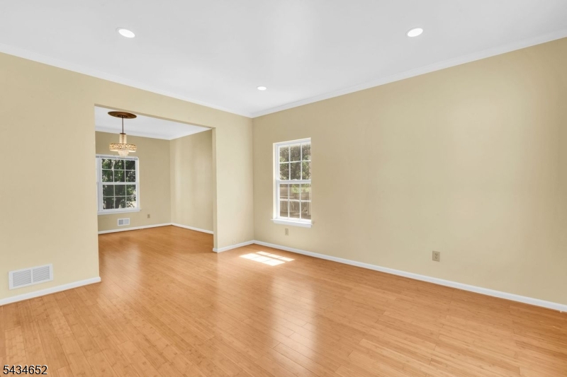 Living Room w/Hardwood Floors
