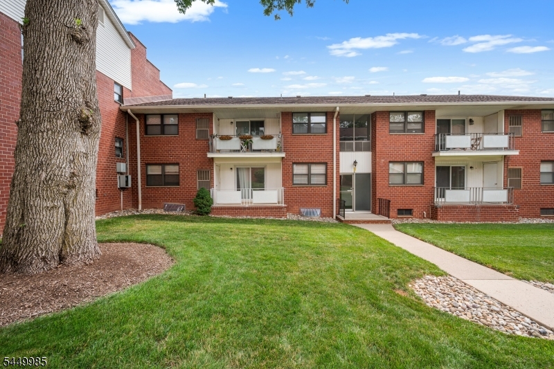 1300 Rock Ave F5