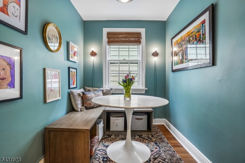Breakfast Nook