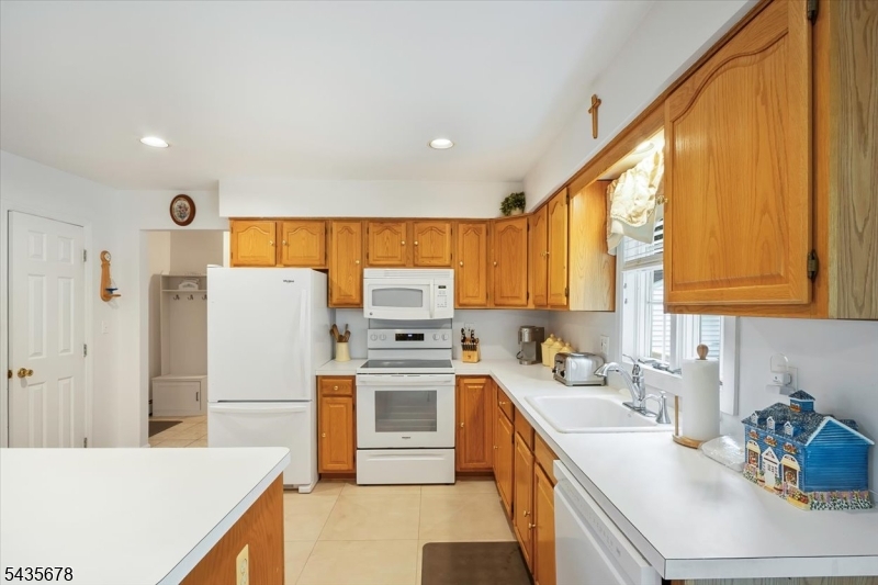 101 Jordan Rd, Rockaway Twp., NJ 07866 Listing Photo  14
