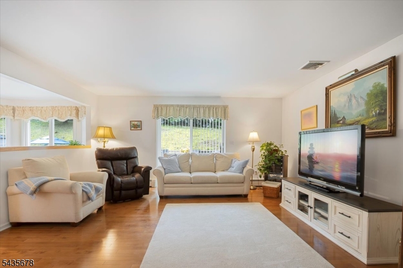 101 Jordan Rd, Rockaway Twp., NJ 07866 Listing Photo  7