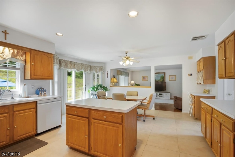101 Jordan Rd, Rockaway Twp., NJ 07866 Listing Photo  6