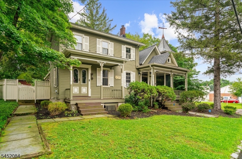 47 Main St