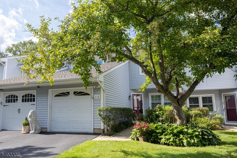 113 Woodmere Dr