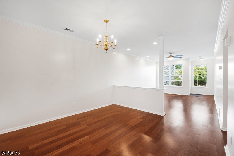 99 Warwick Rd