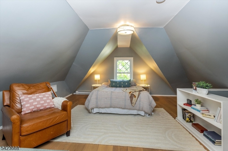 Bedroom / Third Floor