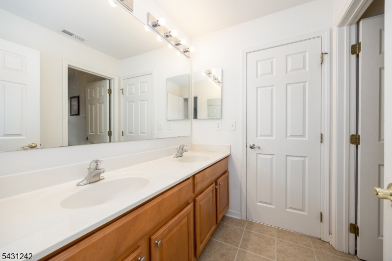 Jack Jill bathroom