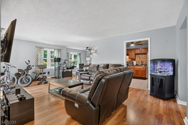 51 Woodmere Dr