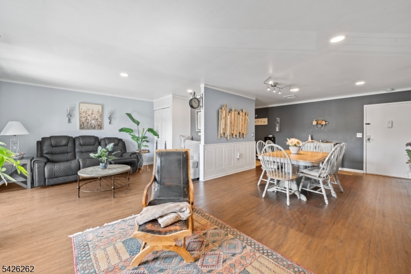 2 Ann St, #203, Clifton City, NJ 07013 Listing Photo  4