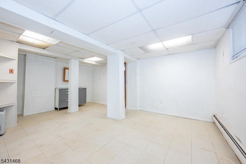 138 Harding Ave, Clifton City, NJ 07011 Listing Photo  18