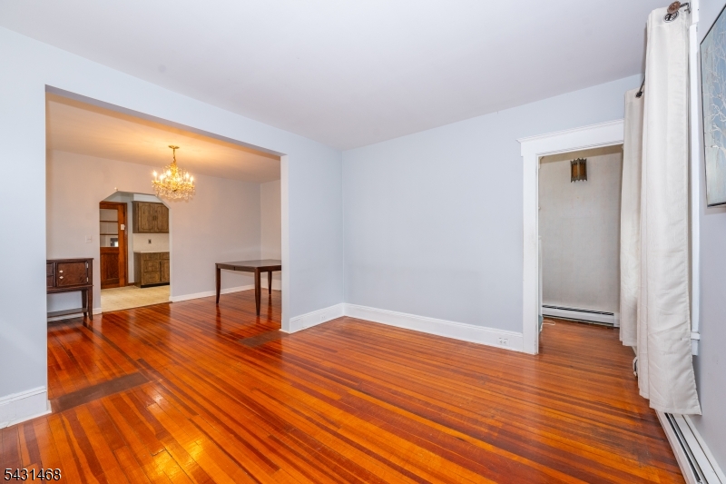 138 Harding Ave, Clifton City, NJ 07011 Listing Photo  4