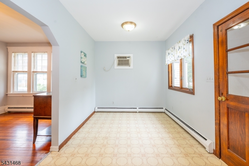 138 Harding Ave, Clifton City, NJ 07011 Listing Photo  9