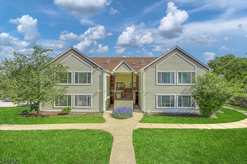 158 Falcon Ridge Way