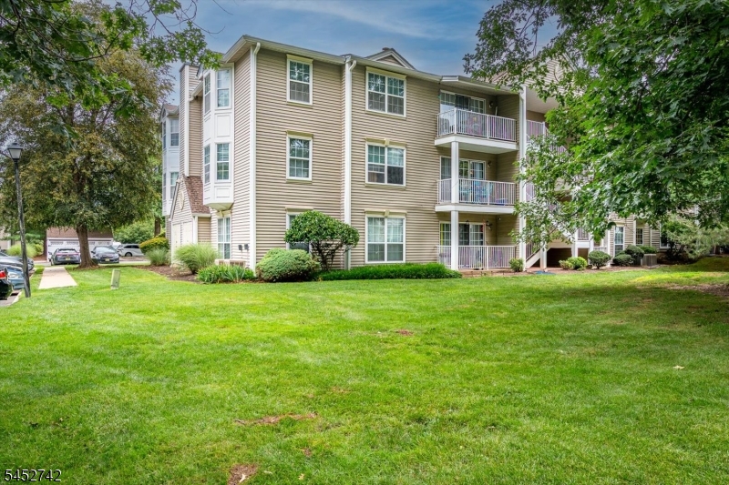 85 Lindsey Ct