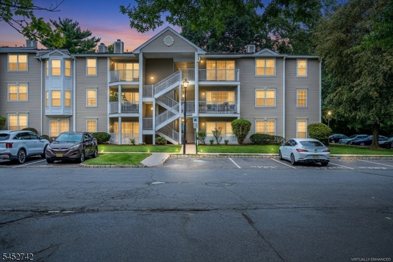 85 Lindsey Ct