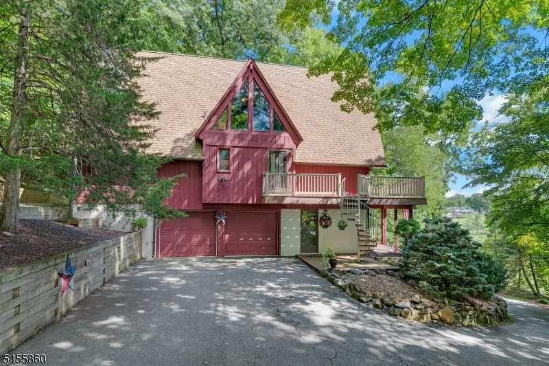 84 Two Bridges Rd