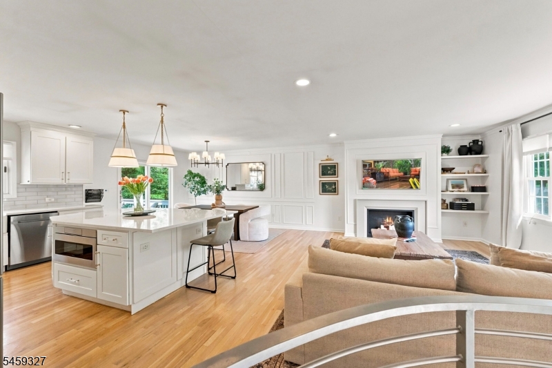 10 Darlene Ct