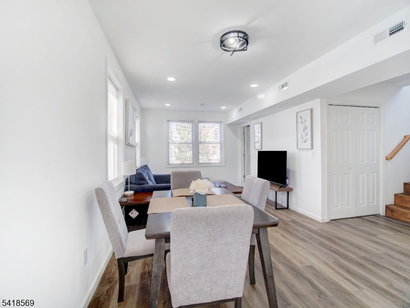 Living Room - Dining Combo