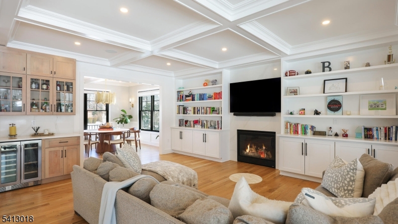living room w bar