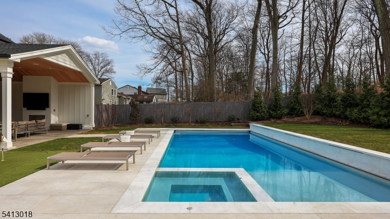 Salt water pool