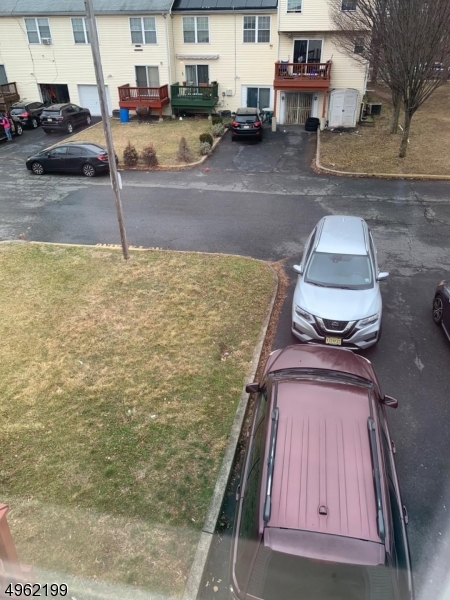 Parking for 2 Cars in Drivewa