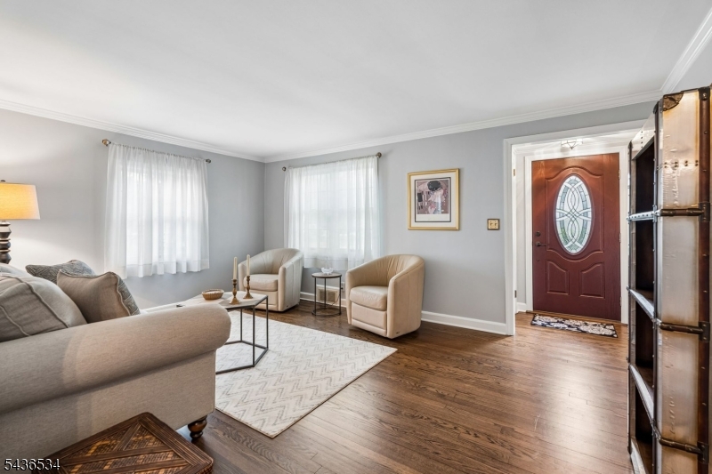 Living Room & Front Entry