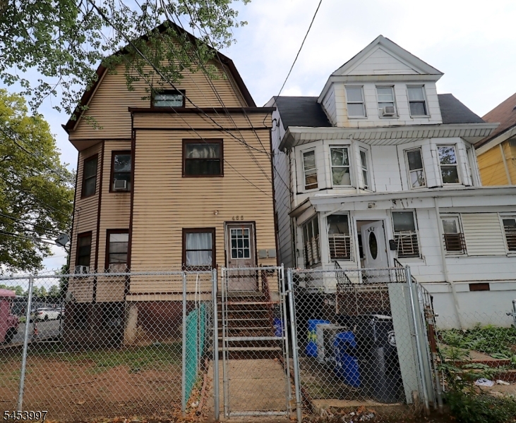 465 4th Ave