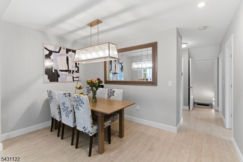 dining 1b