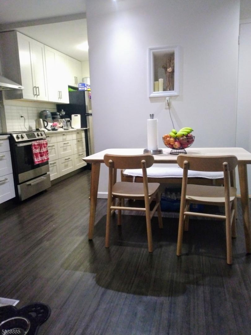 111 Mulberry St 6J