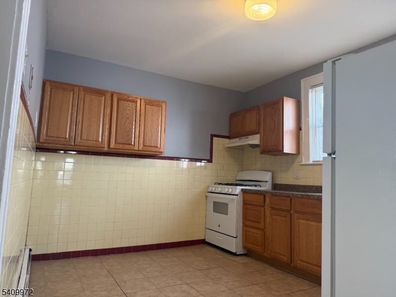 Eat-In Kitchen