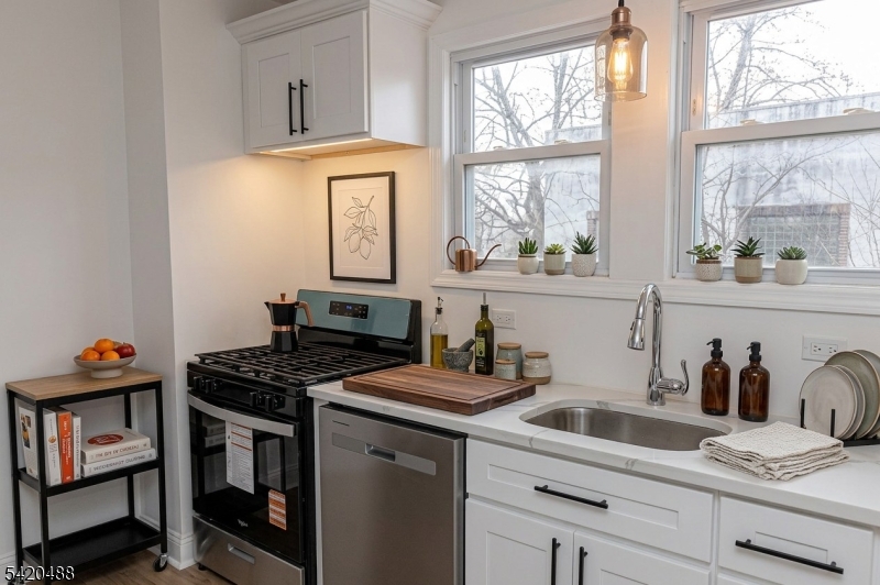 Virtual stage kitchen