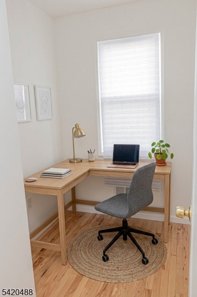 Virtual stage 1st floor office