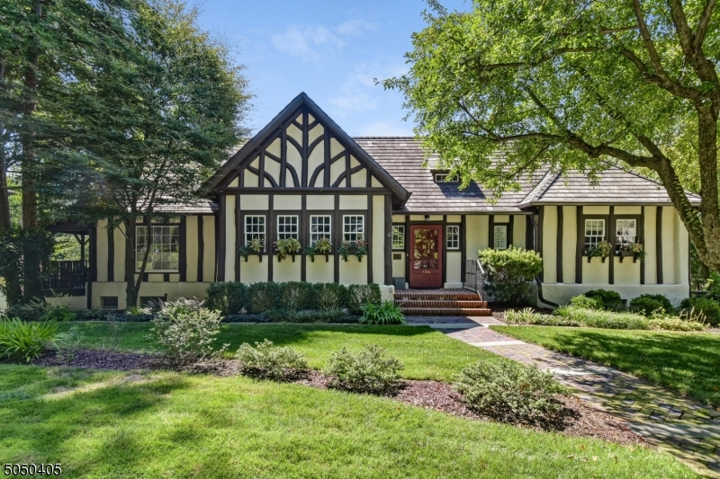 136 Hobart Ave, Millburn Twp., NJ 07078 Listing Photo  0