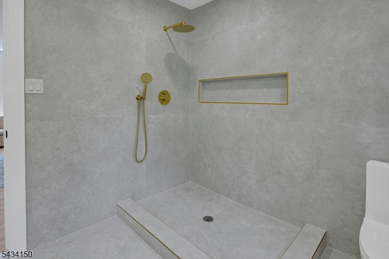 Primary Shower
