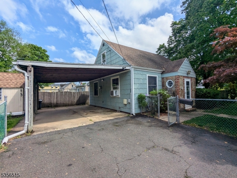 Carport