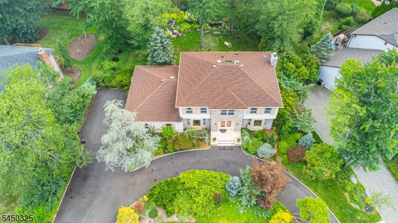 9 Puddingstone Way