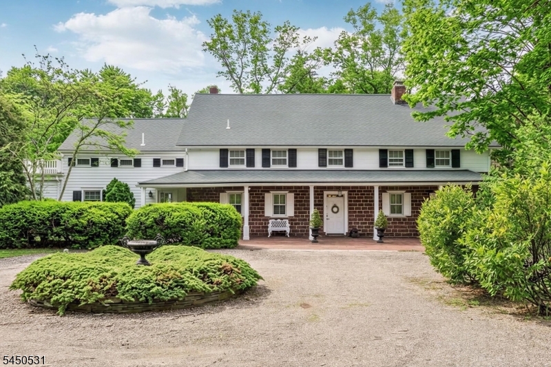 164 E Saddle River Rd