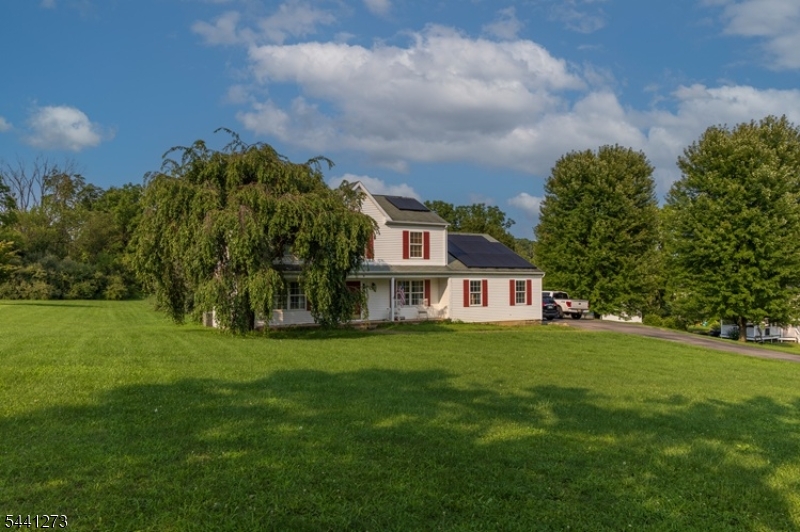 4 Fox Chase Rd